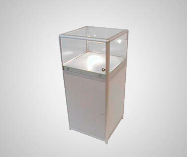 Gun Pedestal Showcases